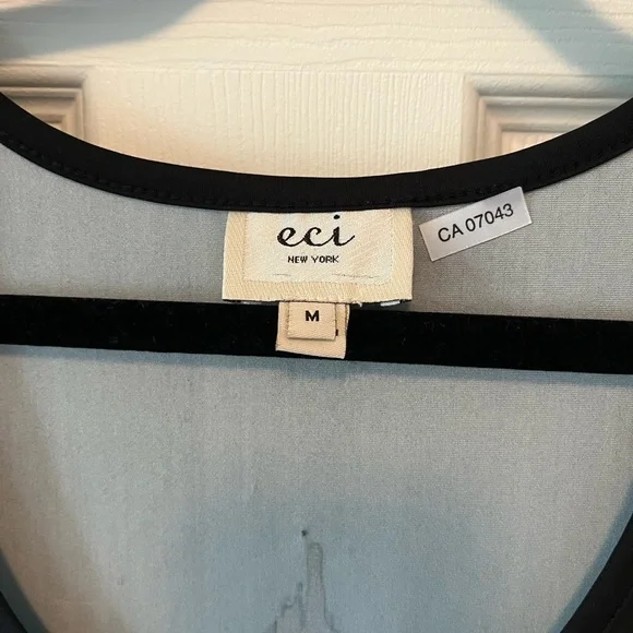 ECI Multicolor Abstract Tank Top - Picture 3 of 5